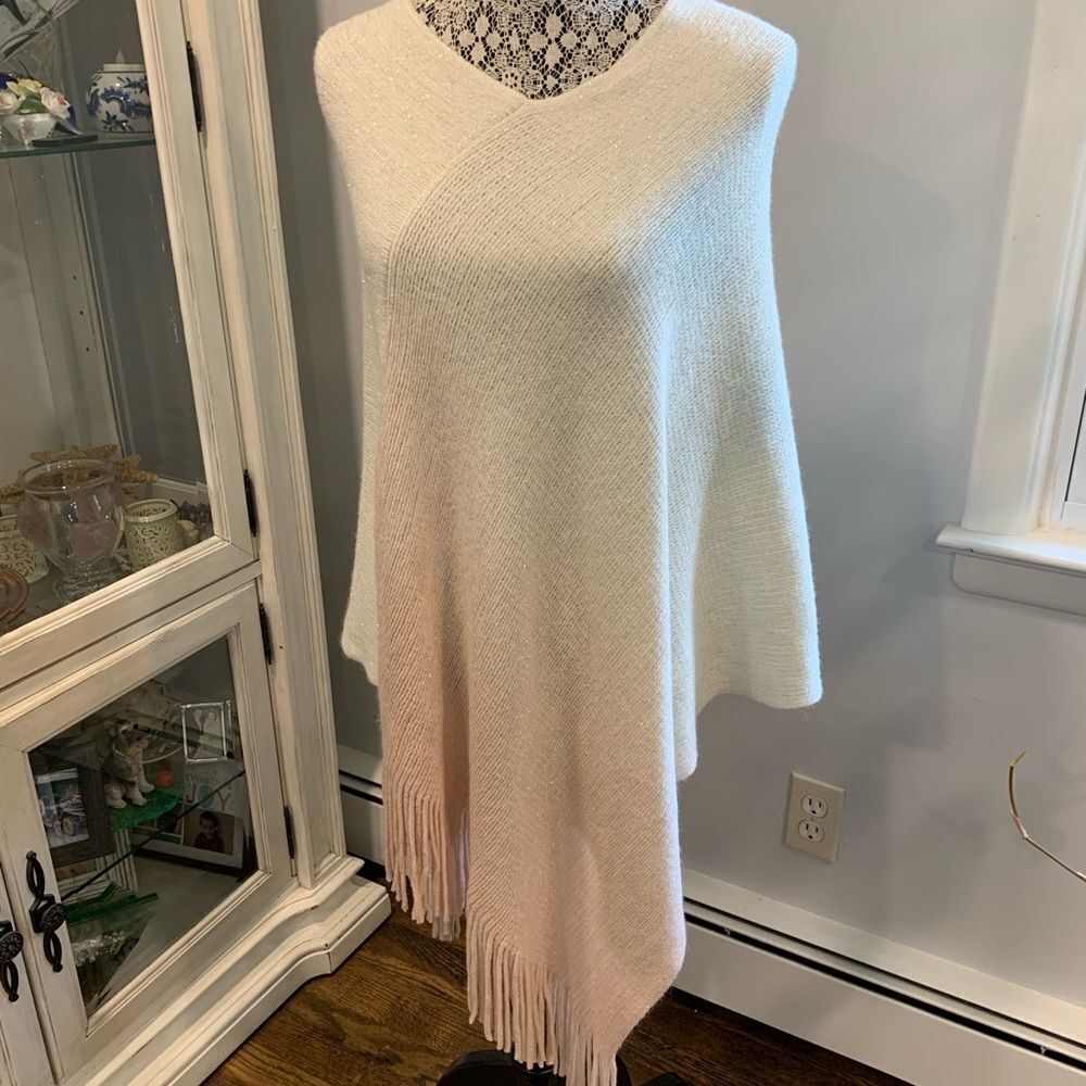 Elegant Cream Knit Wrap NWOT